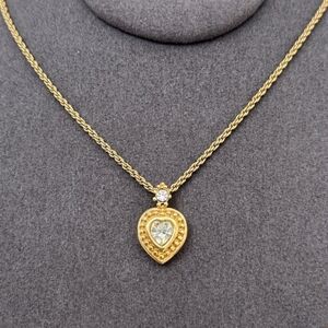 Christian Dior Gold Plated Queen 2 Crystals Heart Pendant/Wristlet/Tully⚜️💙⚜️